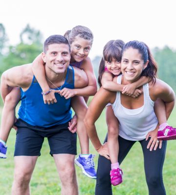 Madre e hijos entrenando juntos en Arena Alicante, San Juan Alicante